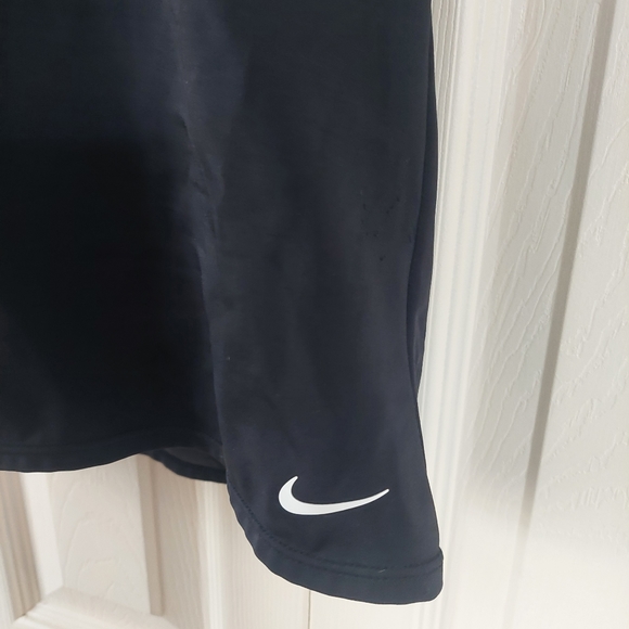 Nike Swim Black Racerback Tankini Built In Bra Top! Women's Sz. 8! - Picture 2 of 5